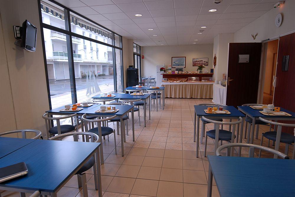 Cerise Lannion Aparthotel Luaran gambar