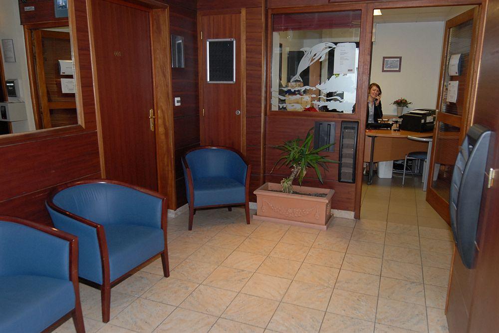 Cerise Lannion Aparthotel Luaran gambar