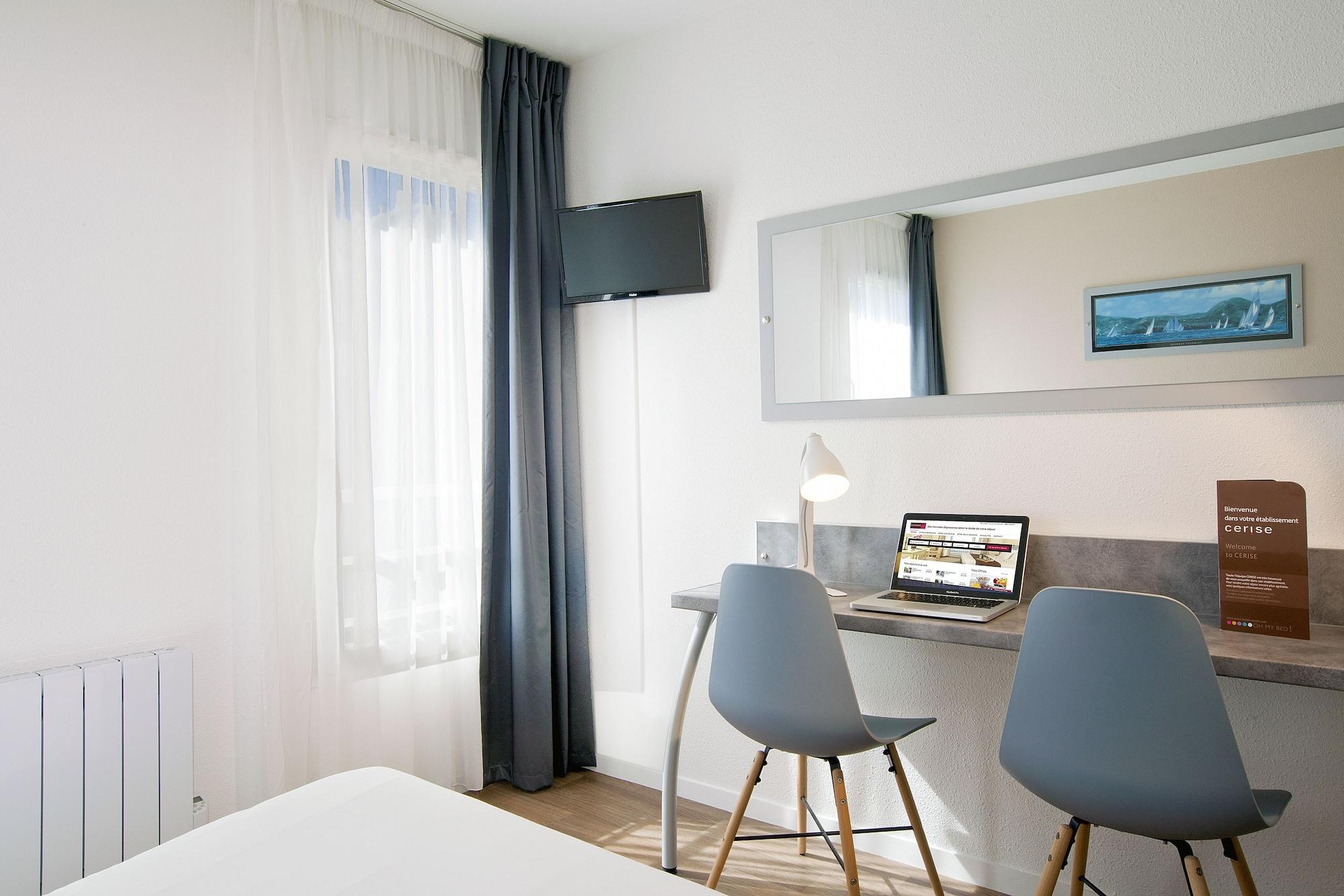 Cerise Lannion Aparthotel Luaran gambar