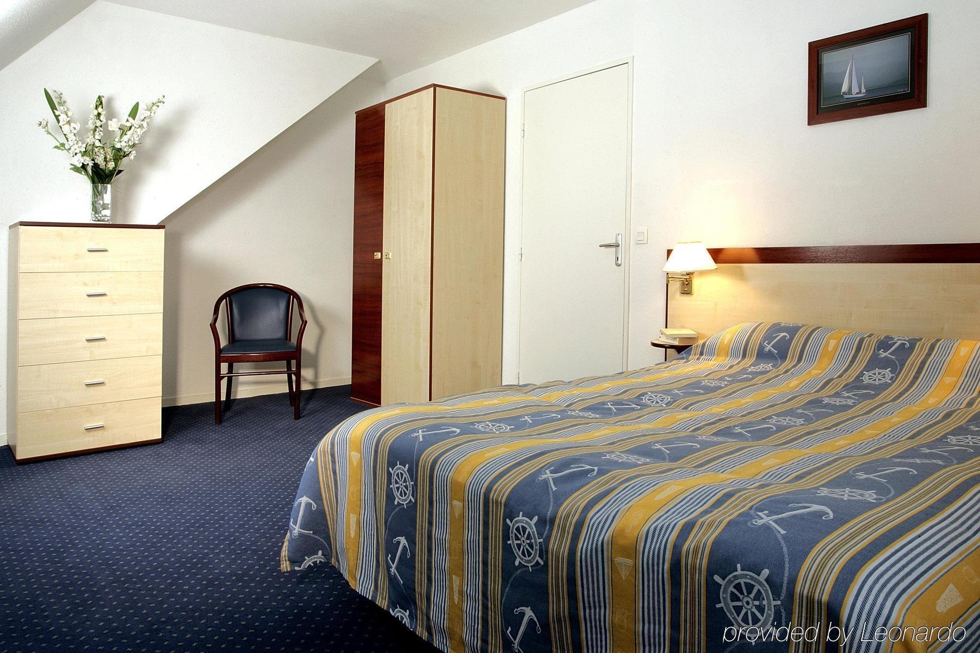 Cerise Lannion Aparthotel Bilik gambar