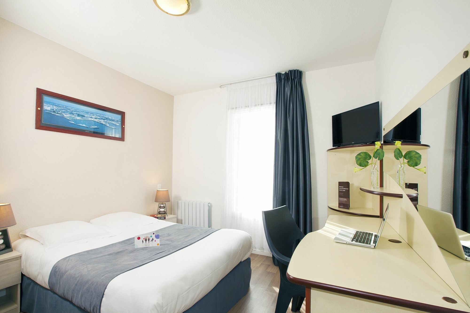 Cerise Lannion Aparthotel Luaran gambar